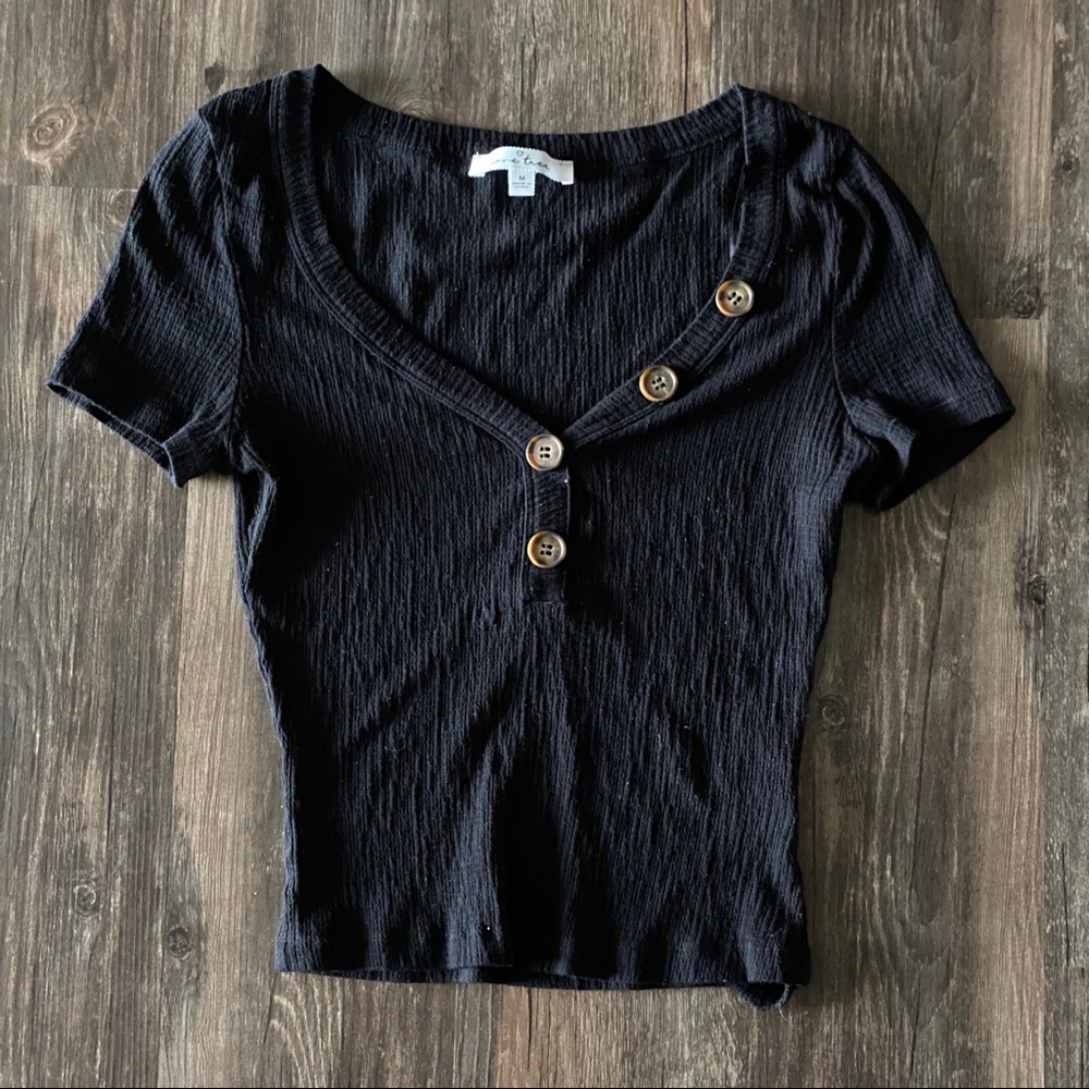 Women’s Black Casual Crop-Top